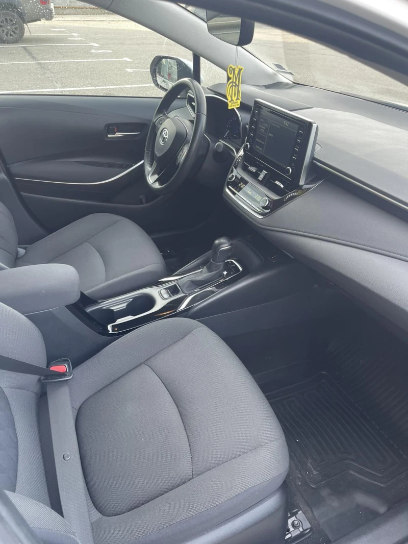 Toyota Corolla 1.5 Luxury, снимка 14 - Автомобили и джипове - 52536696