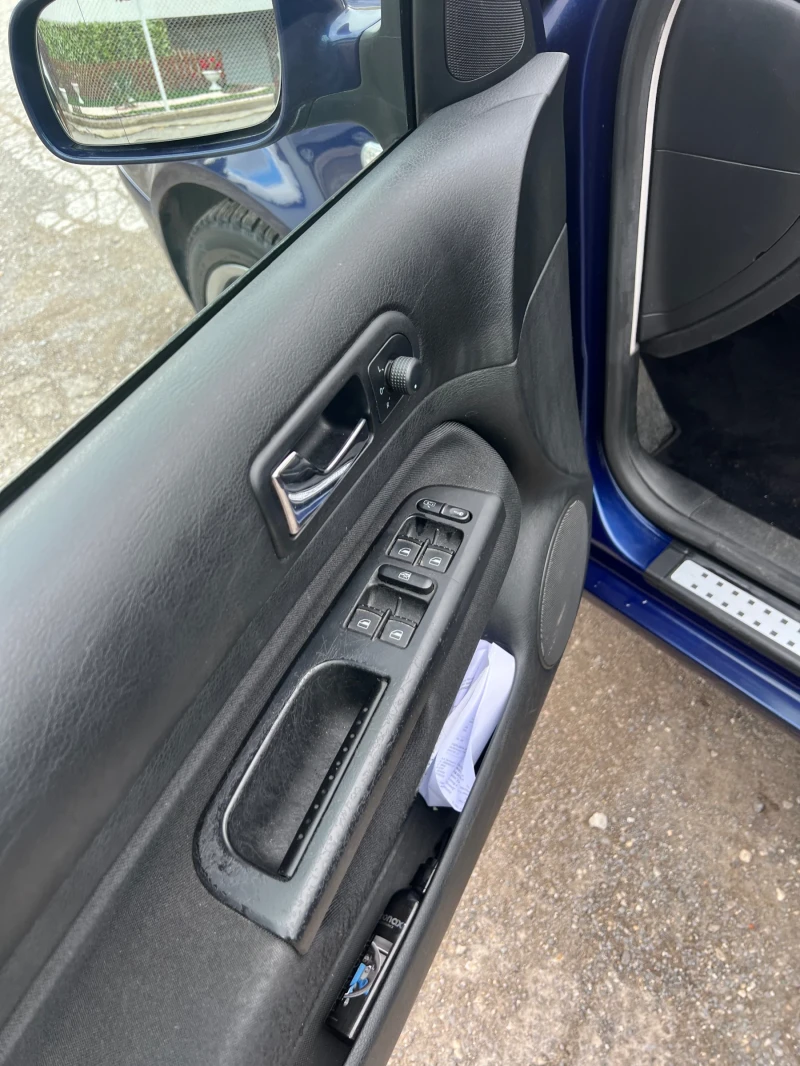 VW Golf 1.9 4x4, снимка 14 - Автомобили и джипове - 52795705