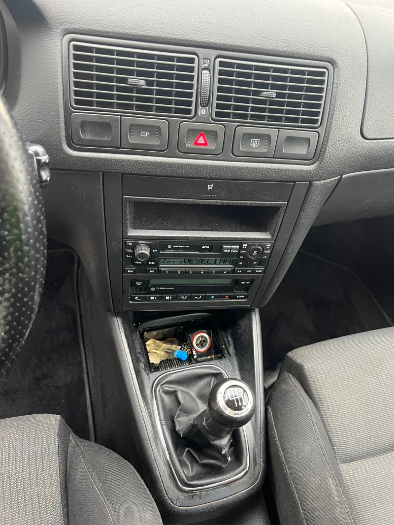 VW Golf 1.9 4x4, снимка 9 - Автомобили и джипове - 52795705