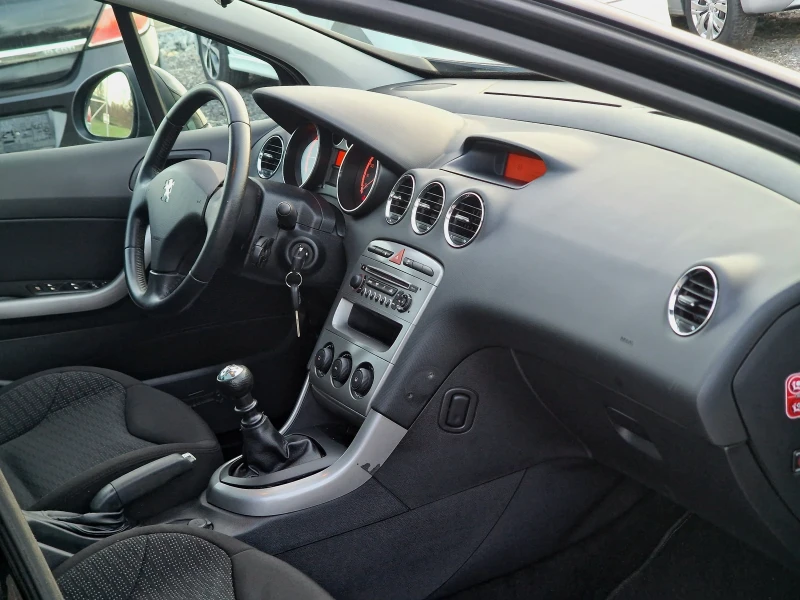 Peugeot 308 1.6HDI* ПАНОРАМА , снимка 11 - Автомобили и джипове - 52805108