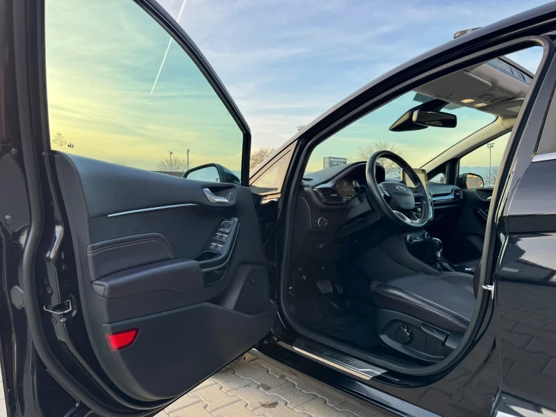 Ford Fiesta Vignale Avtomat Panorama, снимка 9 - Автомобили и джипове - 52869634