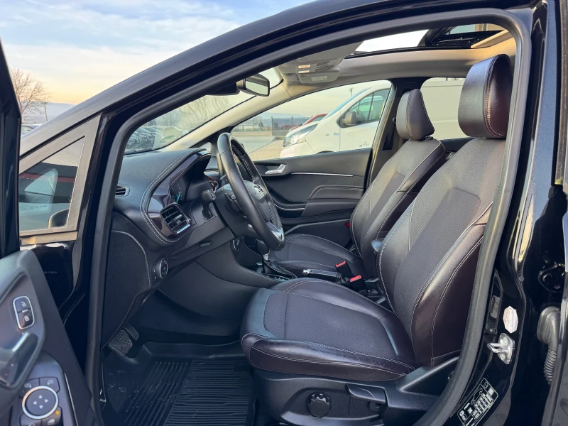 Ford Fiesta Vignale Avtomat Panorama, снимка 10 - Автомобили и джипове - 52869634