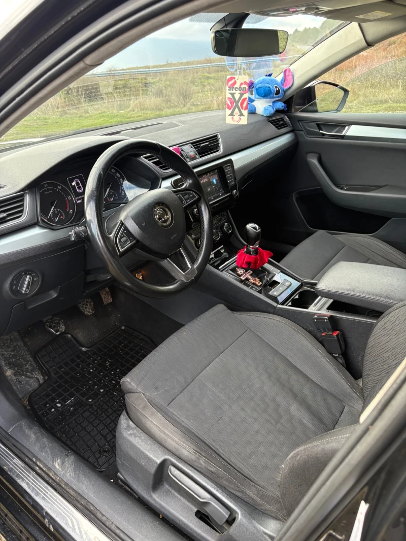 Skoda Superb 2.0TDI 2018 Ръчка , снимка 9 - Автомобили и джипове - 53326142