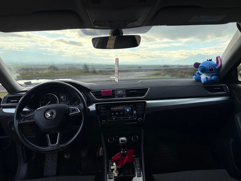 Skoda Superb 2.0TDI 2018 Ръчка , снимка 12 - Автомобили и джипове - 53326142