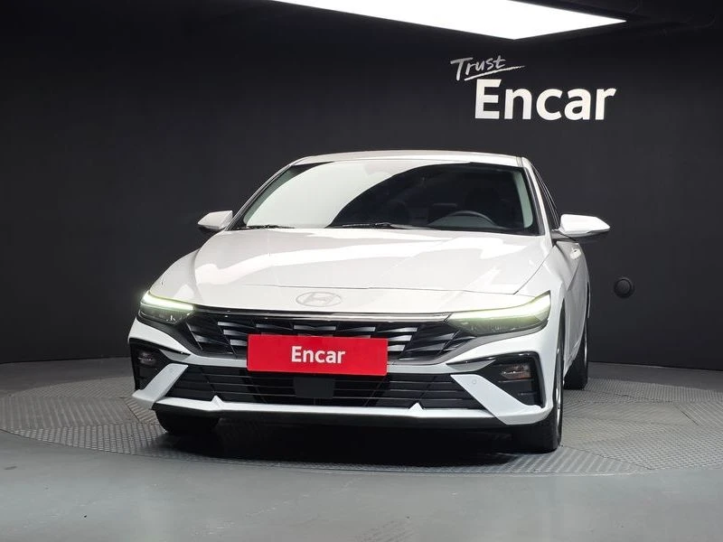 Hyundai Elantra 1.6 Automatic, снимка 2 - Автомобили и джипове - 55662283