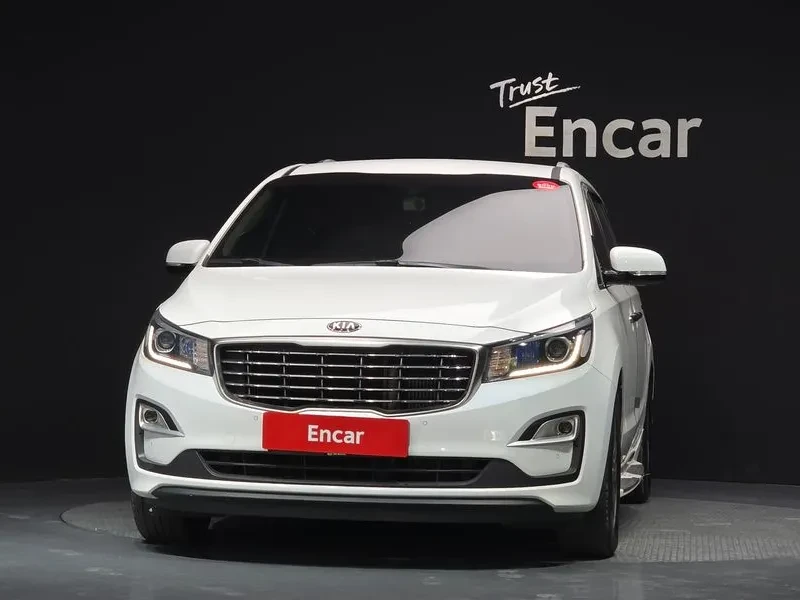 Kia Carnival 2.2D 11-Seater Prestige, снимка 3 - Автомобили и джипове - 56699337
