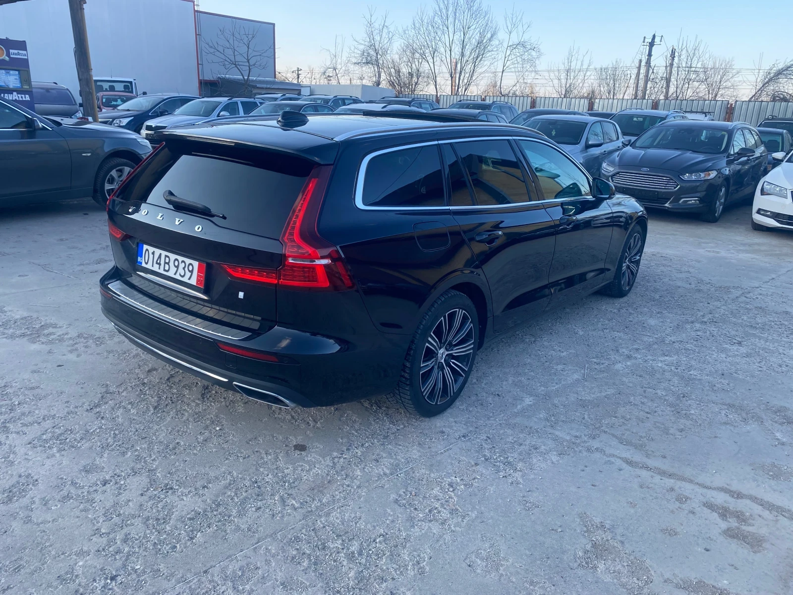 Volvo V60 2.0 D4 4X4 200kc. - изображение 7