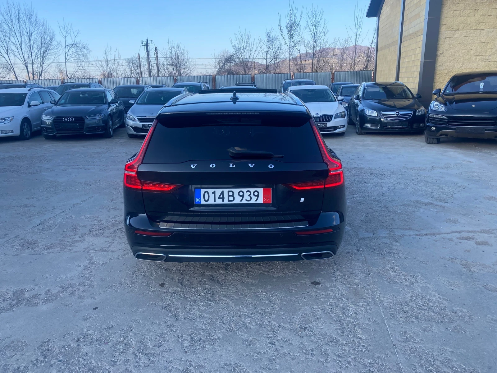 Volvo V60 2.0 D4 4X4 200kc. - изображение 8