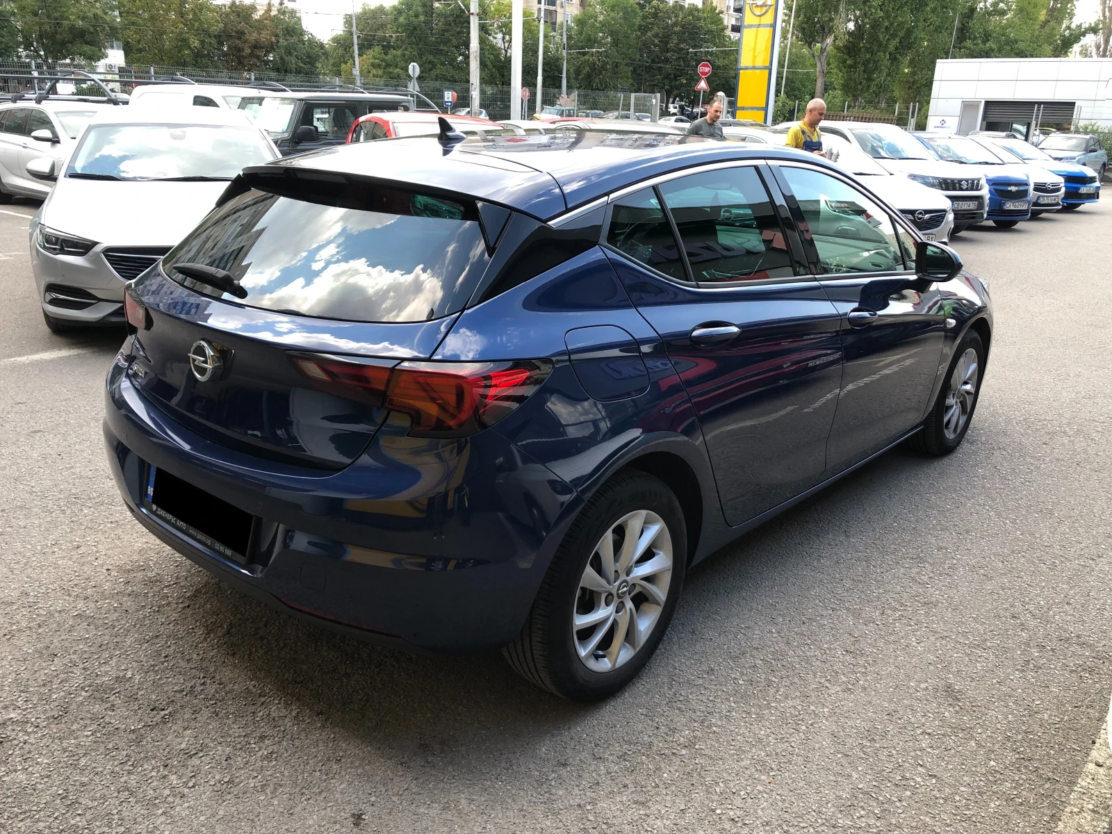 Opel Astra 1.5 D - изображение 6