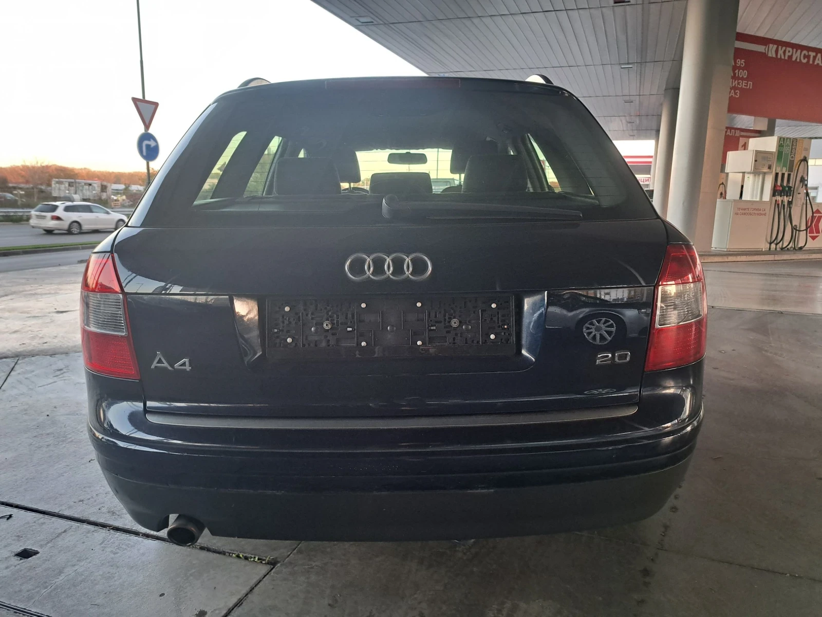 Audi A4 2.0i16v 130ps.ITALIA - изображение 6