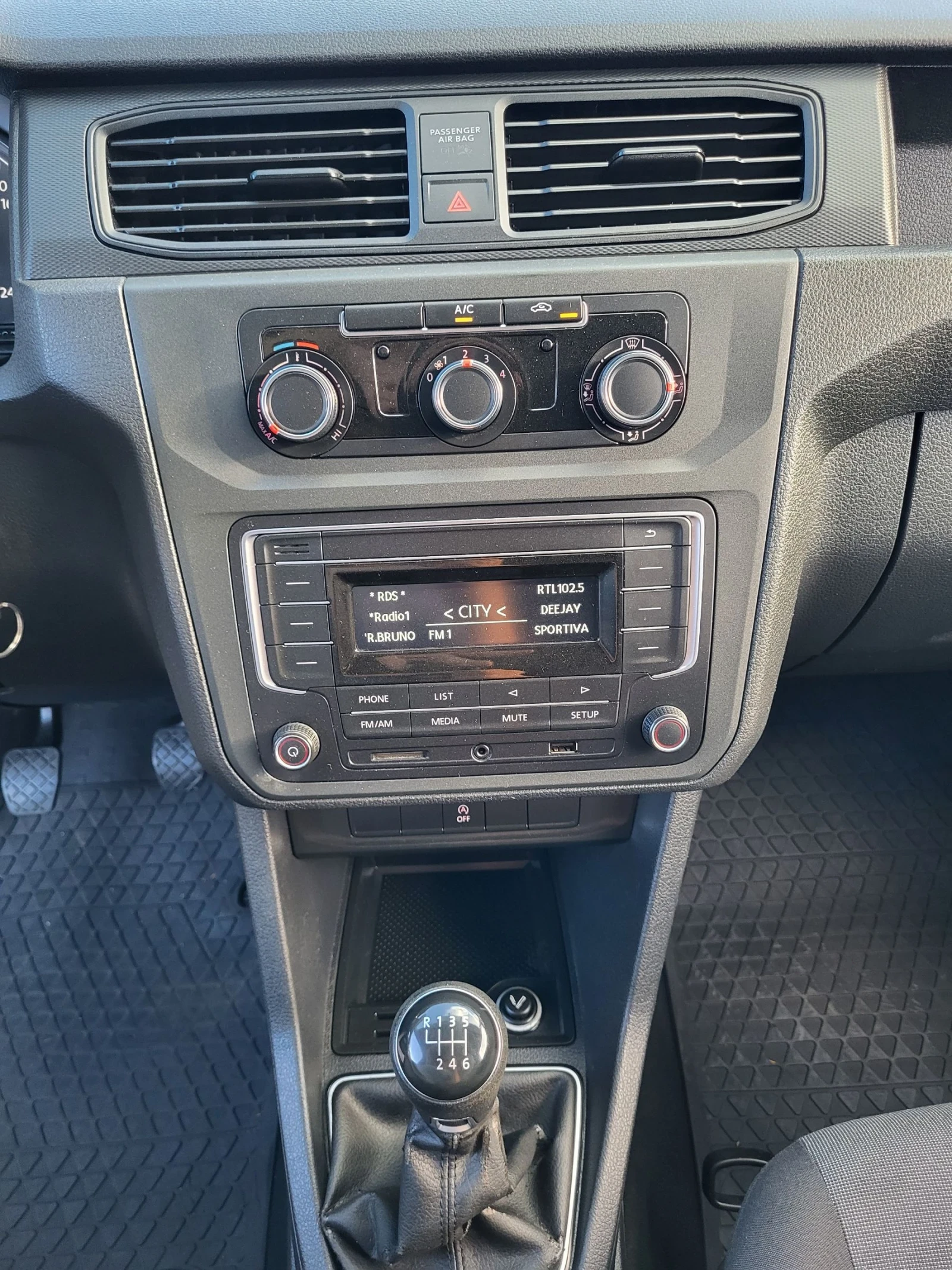 VW Caddy 1.4 -110..-GNC /  -  | Mobile.bg   13