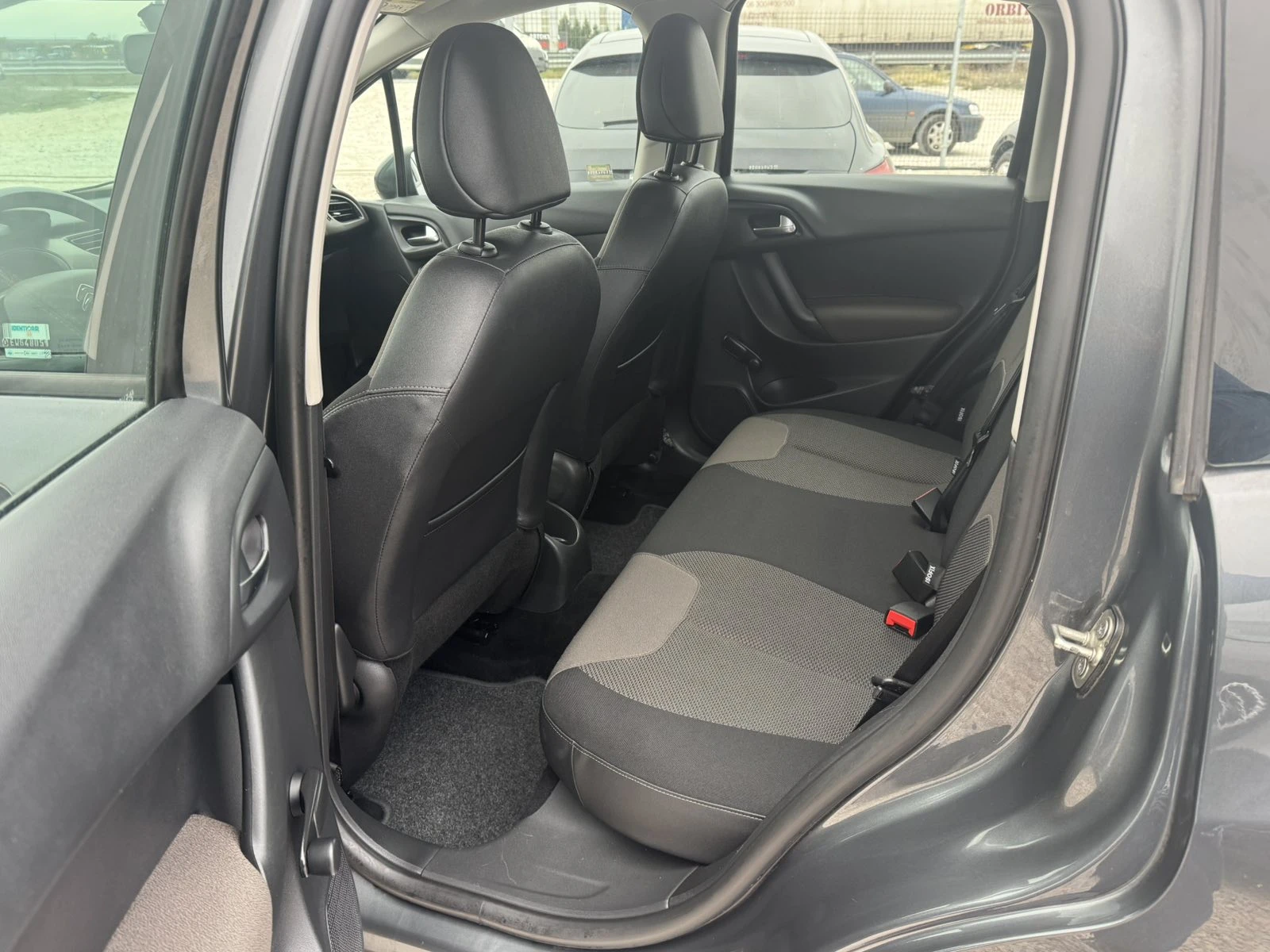 Citroen C3 1.2I - изображение 8