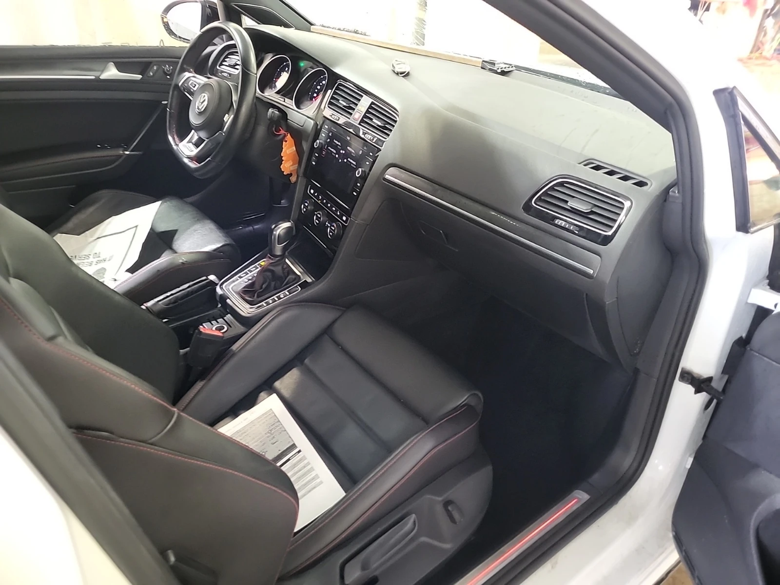 VW Golf GTI AUTOBAHN Edition * CARFAX *  - изображение 8