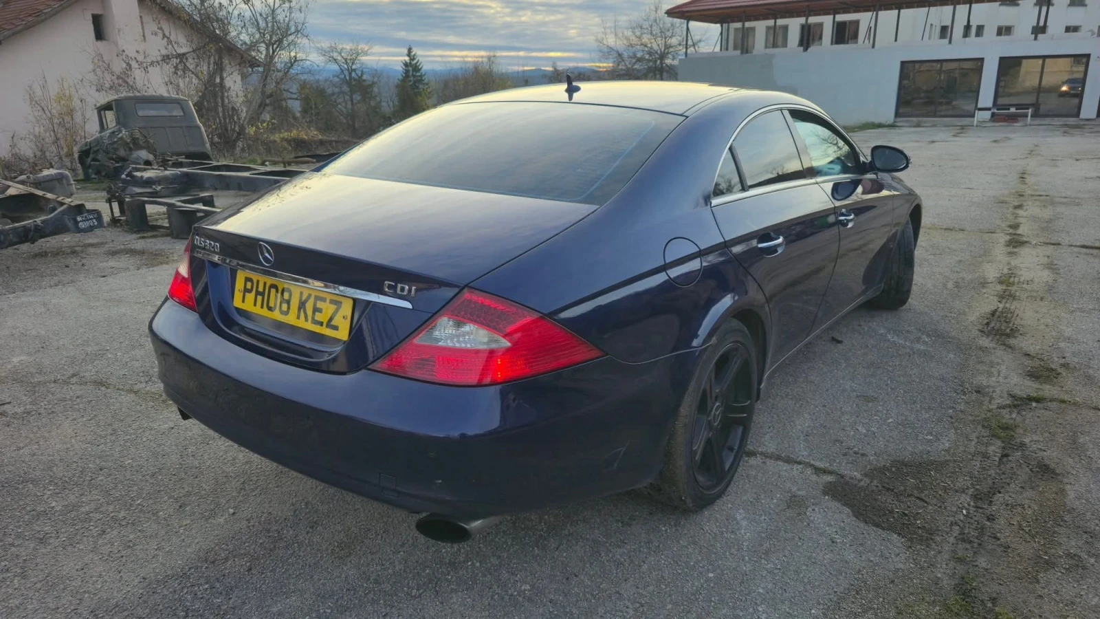 Mercedes-Benz CLS 320 3.2 - изображение 5