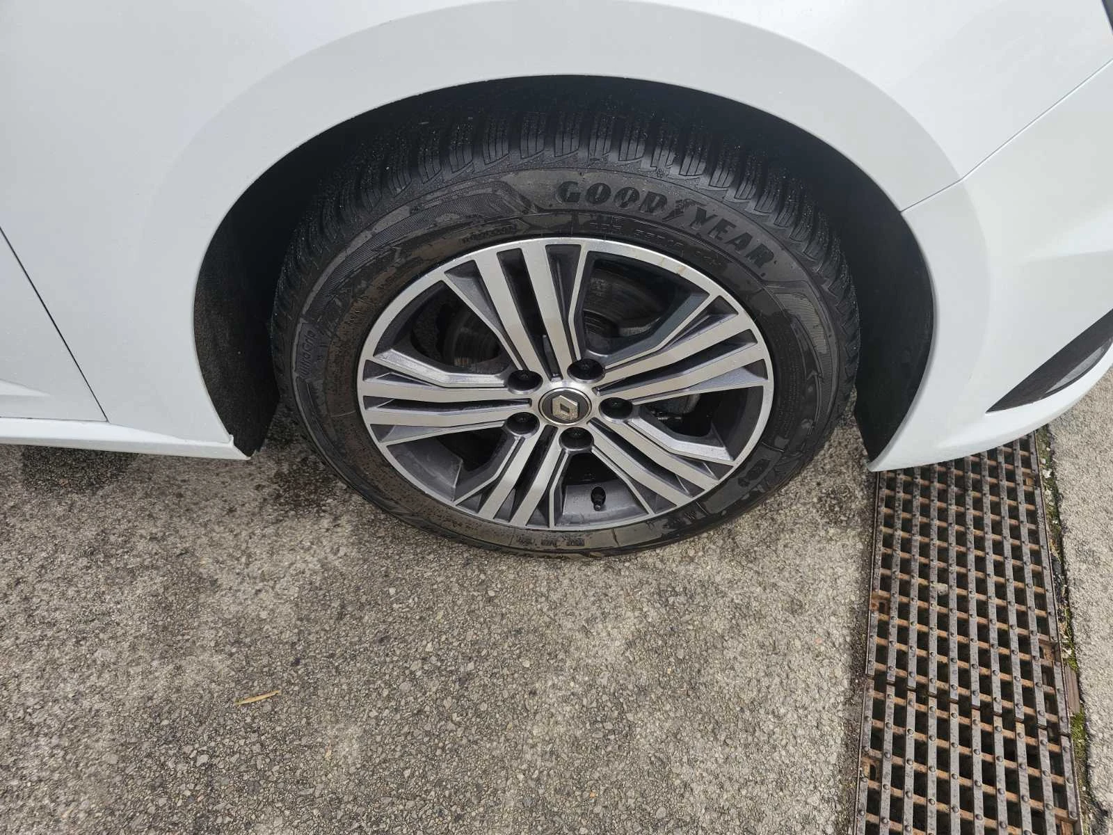 Renault Megane 1.3 TCe 140 EDC | Mobile.bg � ����������� 15