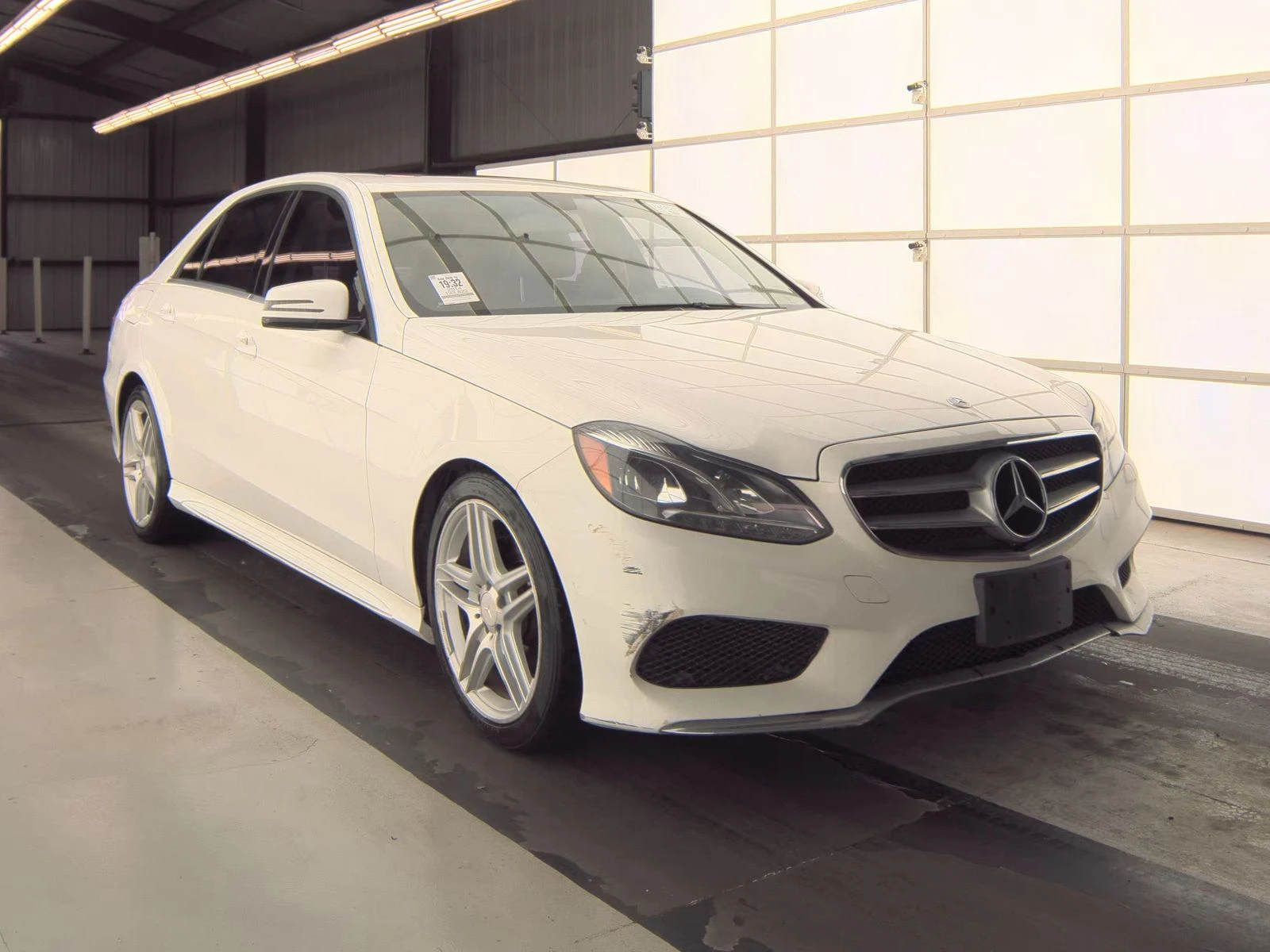 Mercedes-Benz E 350  - изображение 4