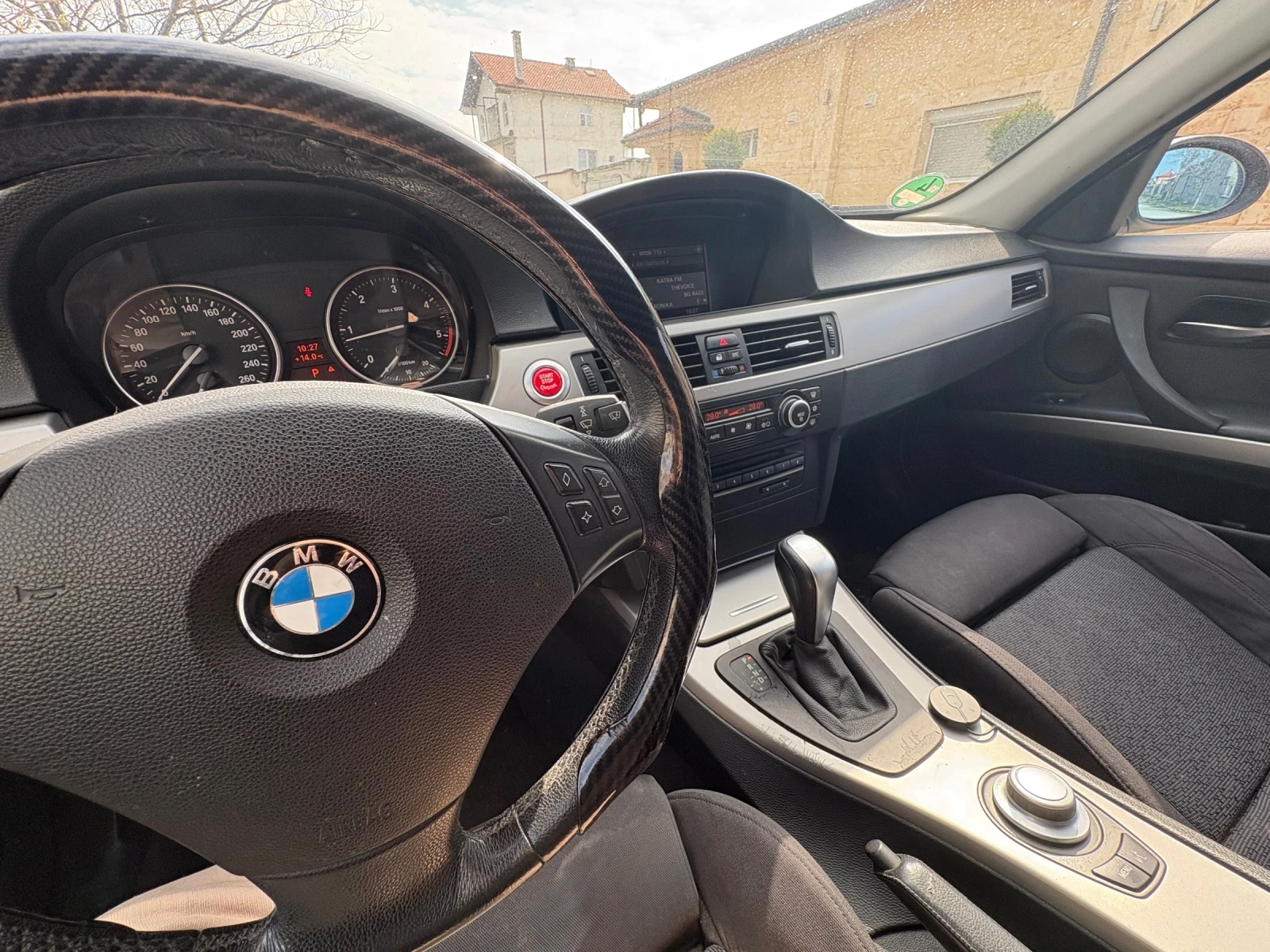 BMW 330, снимка 6 - Автомобили и джипове - 53970917