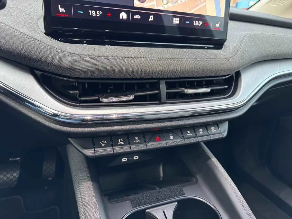 Skoda Enyaq IV60 SOH 90% ТОП СЪСТОЯНИЕ , снимка 12 - Автомобили и джипове - 54635395