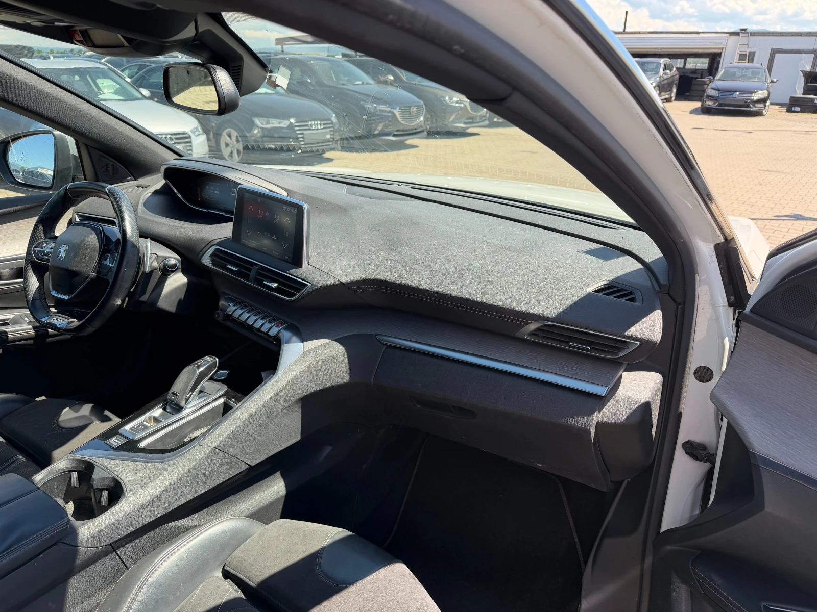 Peugeot 5008 GT-LINE 2.0HDI AVTOMAT/NAVI/KOJA/KAMERA 6+ 1 EURO , снимка 12 - Автомобили и джипове - 54930925