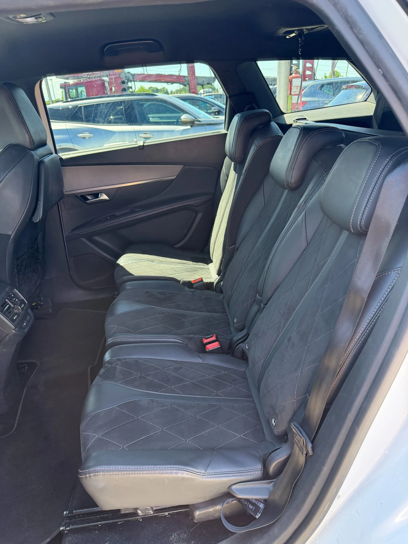 Peugeot 5008 GT-LINE 2.0HDI AVTOMAT/NAVI/KOJA/KAMERA 6+ 1 EURO , снимка 10 - Автомобили и джипове - 54930925