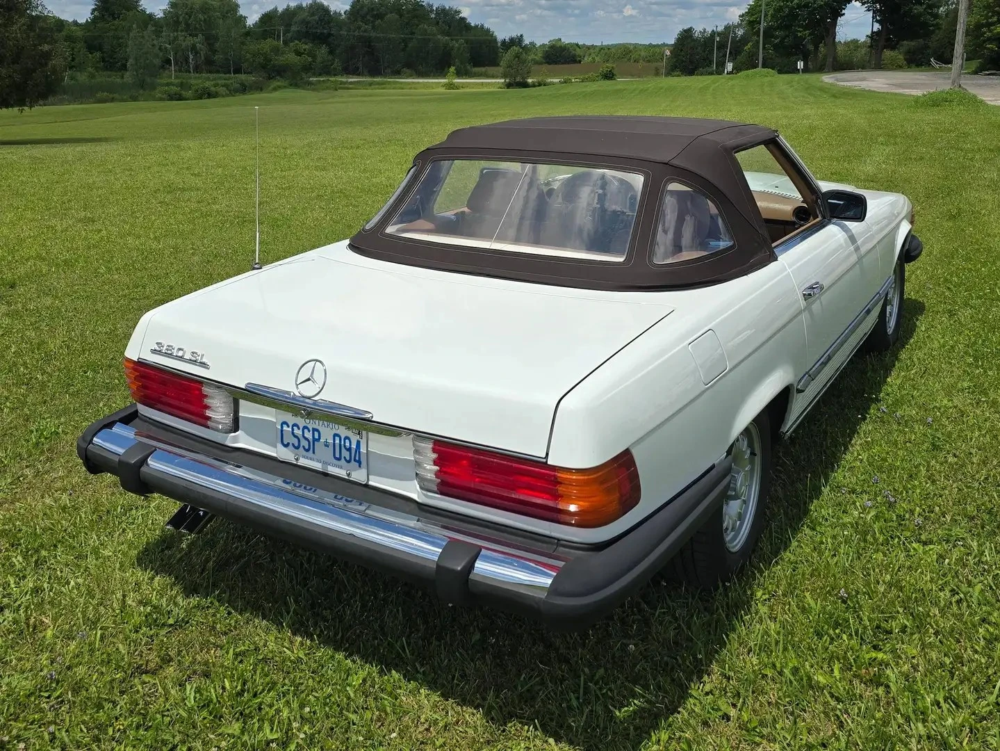 Mercedes-Benz 380 SL * AвтоКредит * (ЦЕНА ДО БГ), снимка 5 - Автомобили и джипове - 55136844
