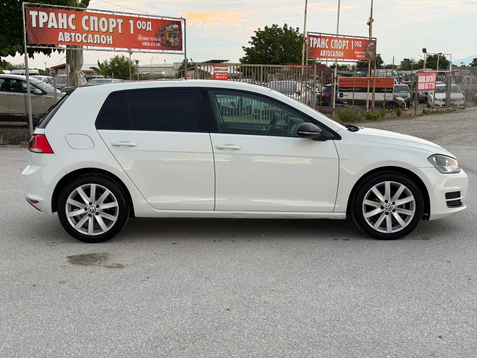 VW Golf TDI* DUAL COLOR* АВТОМАТИК* , снимка 6 - Автомобили и джипове - 55137514