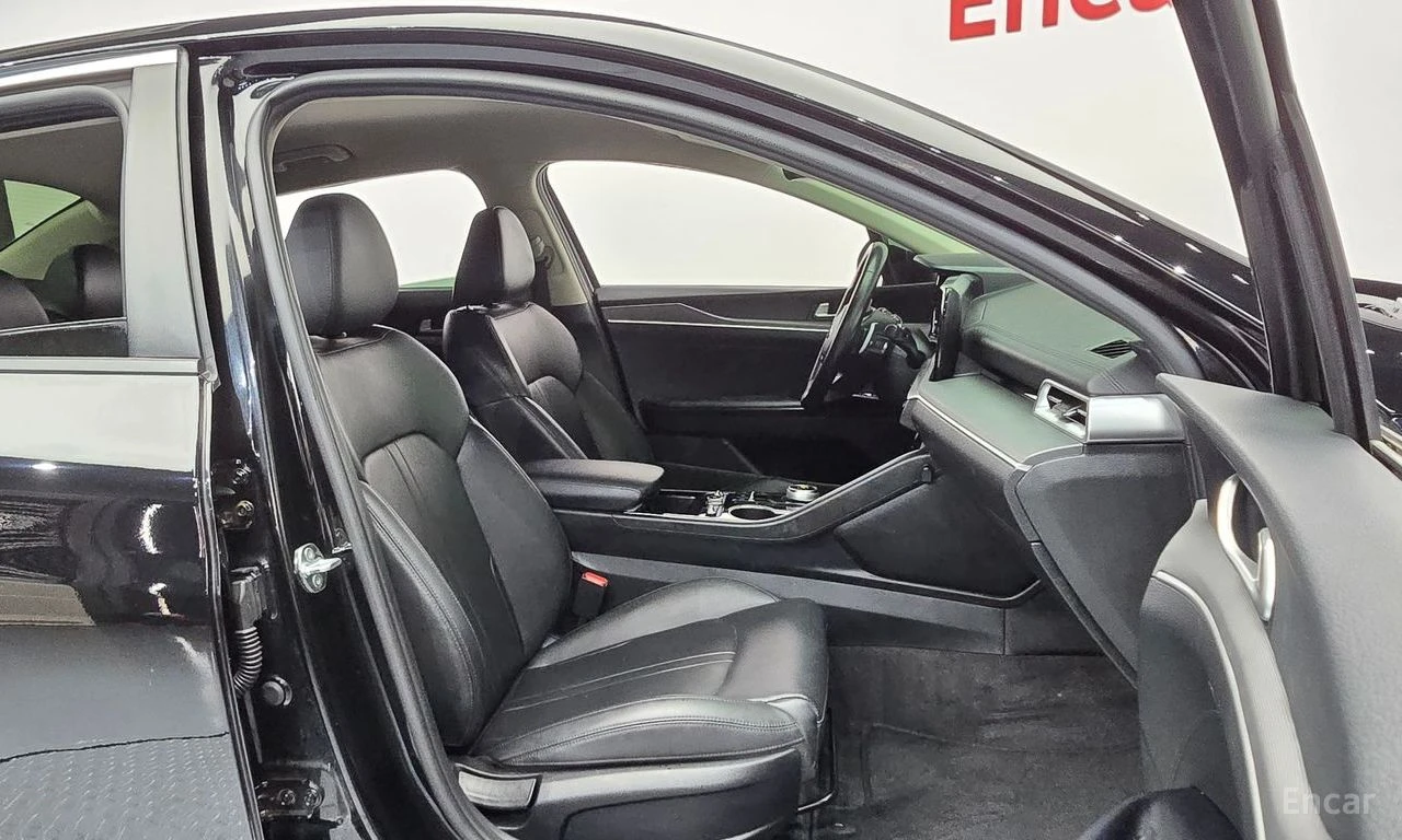 Kia K5 2.0 Prestige* DISTRONIC* ПОДГРЕВ* ОБДУХВАНЕ* КАМЕР, снимка 7 - Автомобили и джипове - 55244821