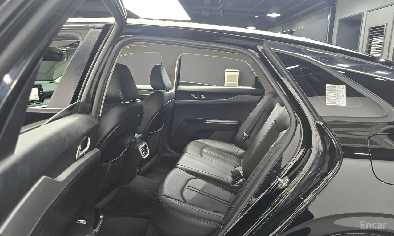 Kia K5 2.0 Prestige* DISTRONIC* ПОДГРЕВ* ОБДУХВАНЕ* КАМЕР, снимка 14 - Автомобили и джипове - 55244821