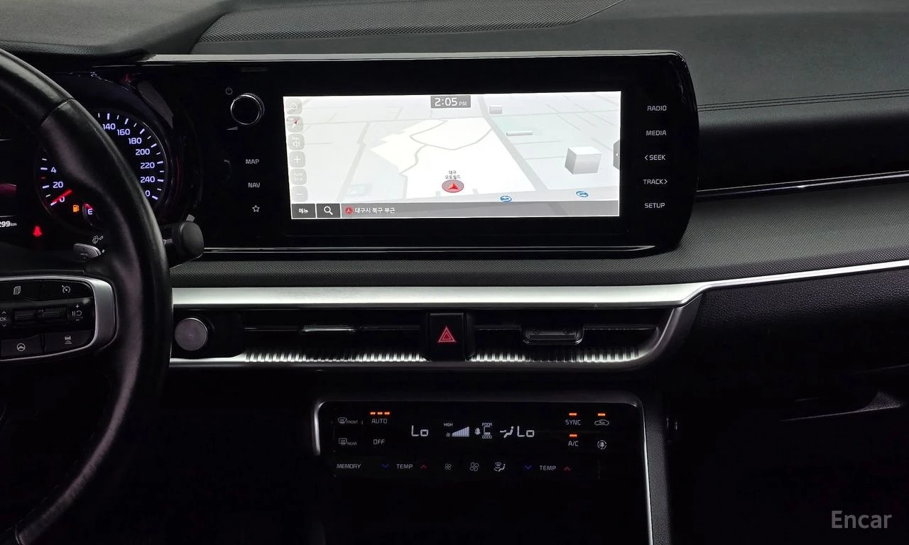 Kia K5 2.0 Prestige* DISTRONIC* ПОДГРЕВ* ОБДУХВАНЕ* КАМЕР, снимка 11 - Автомобили и джипове - 55244821