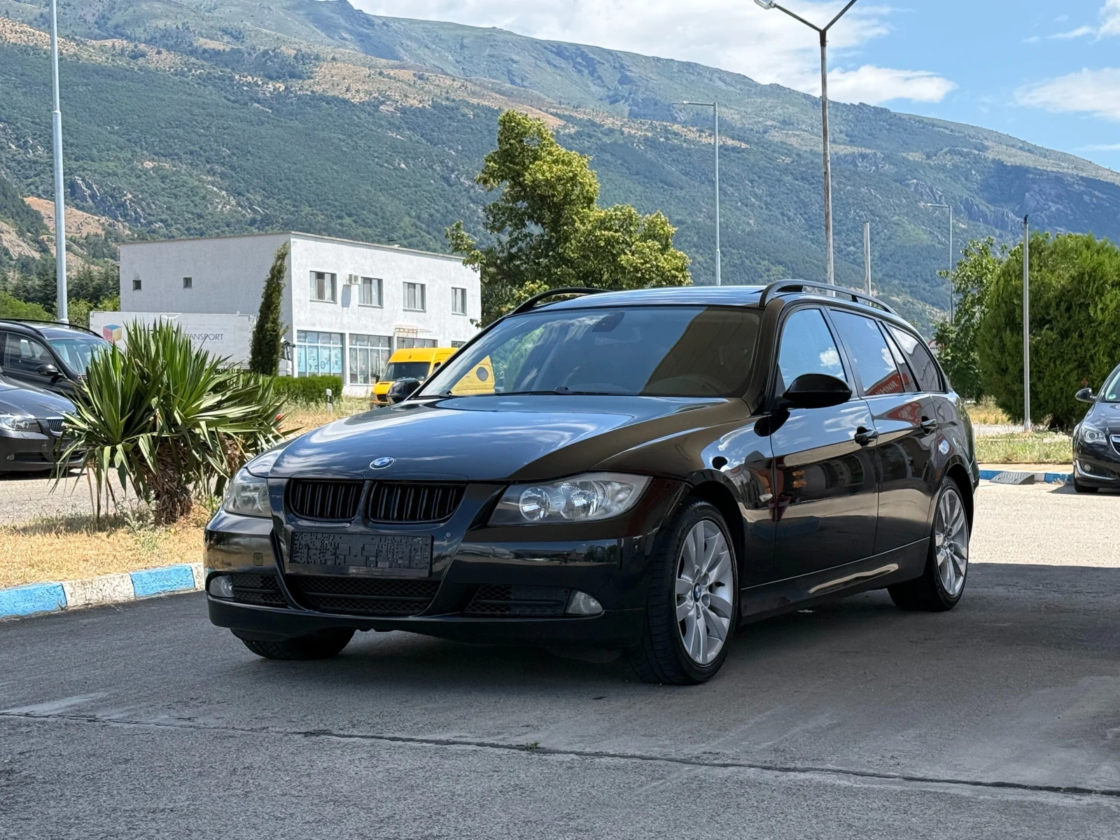 BMW 320 Navi/Panorama/Auto, снимка 2 - Автомобили и джипове - 55414986
