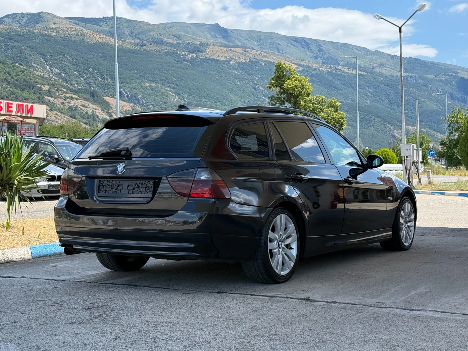 BMW 320 Navi/Panorama/Auto, снимка 3 - Автомобили и джипове - 55414986