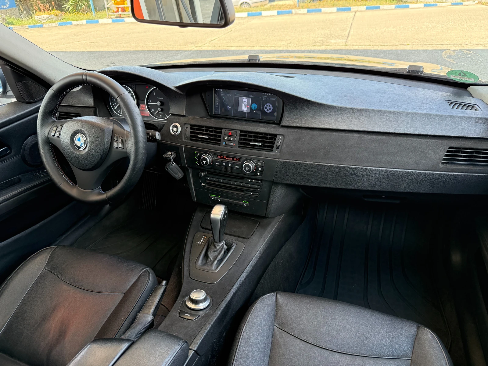 BMW 320 Navi/Panorama/Auto, снимка 13 - Автомобили и джипове - 55414986