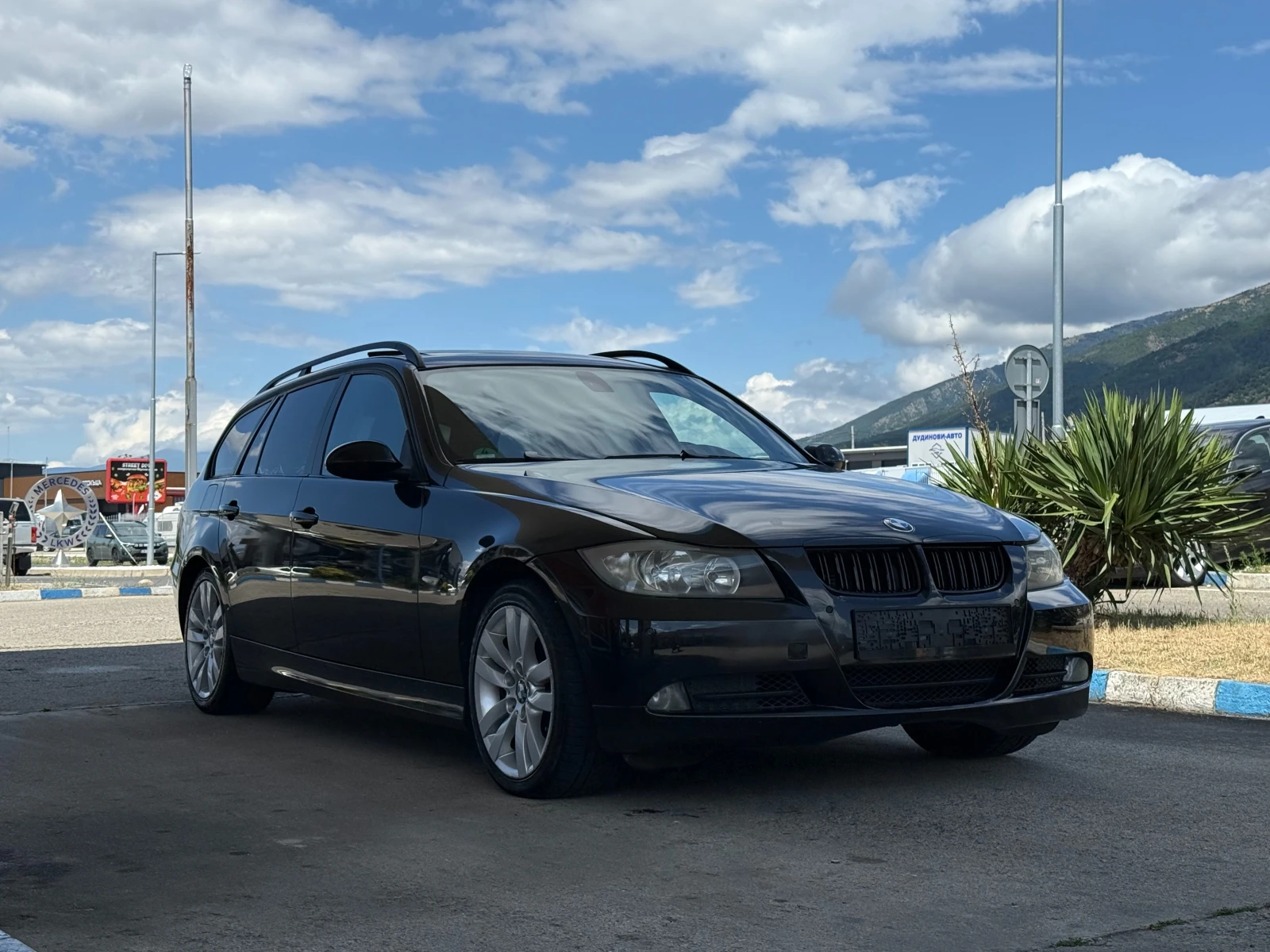 BMW 320 Navi/Panorama/Auto, снимка 6 - Автомобили и джипове - 55414986