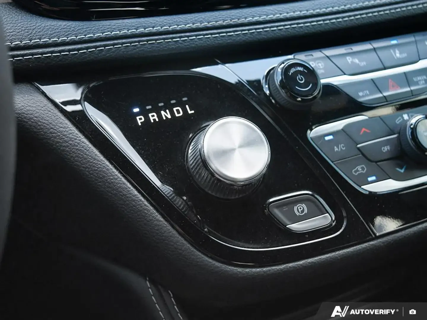 Chrysler Pacifica Select POWER SUNROOF NAV CARPLAY/ANDROID, снимка 15 - Автомобили и джипове - 55703003