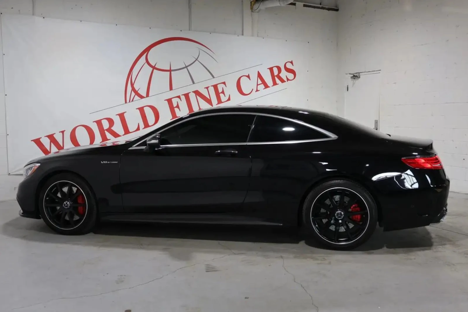 Mercedes-Benz S 63 AMG 4MATIC* Burmester* Massage* Дистроник* Червенакожа, снимка 3 - Автомобили и джипове - 55964360