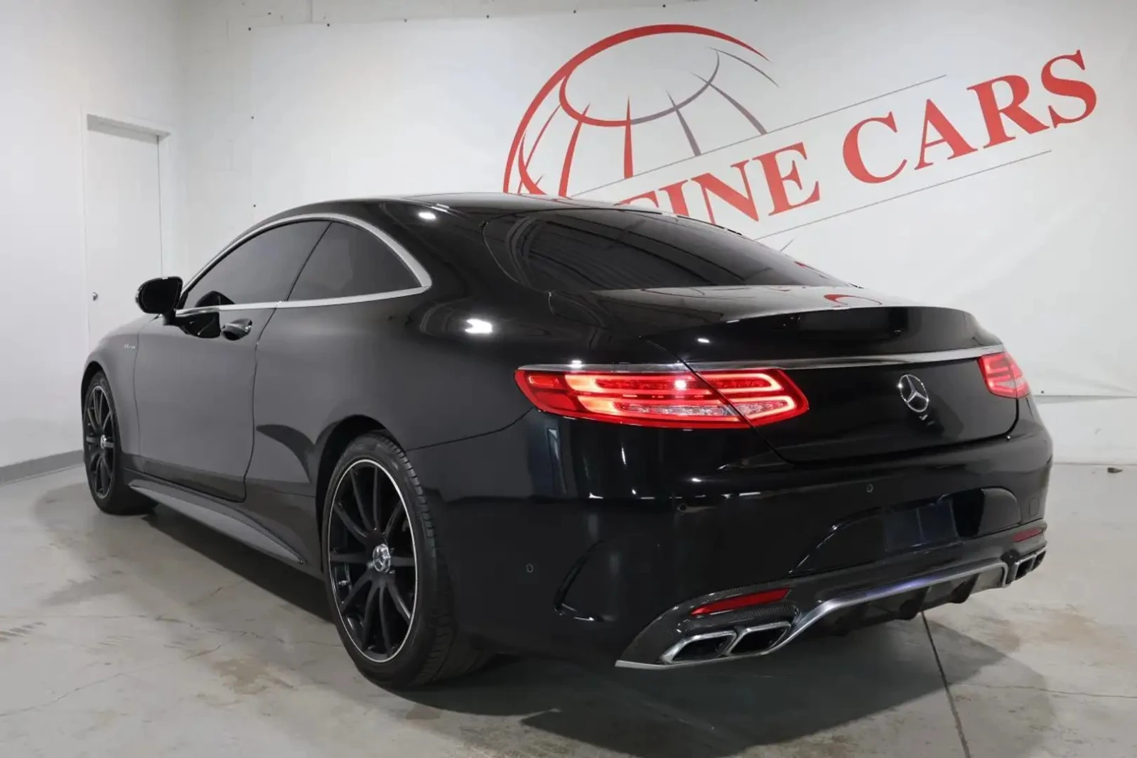 Mercedes-Benz S 63 AMG 4MATIC* Burmester* Massage* Дистроник* Червенакожа, снимка 4 - Автомобили и джипове - 55964360