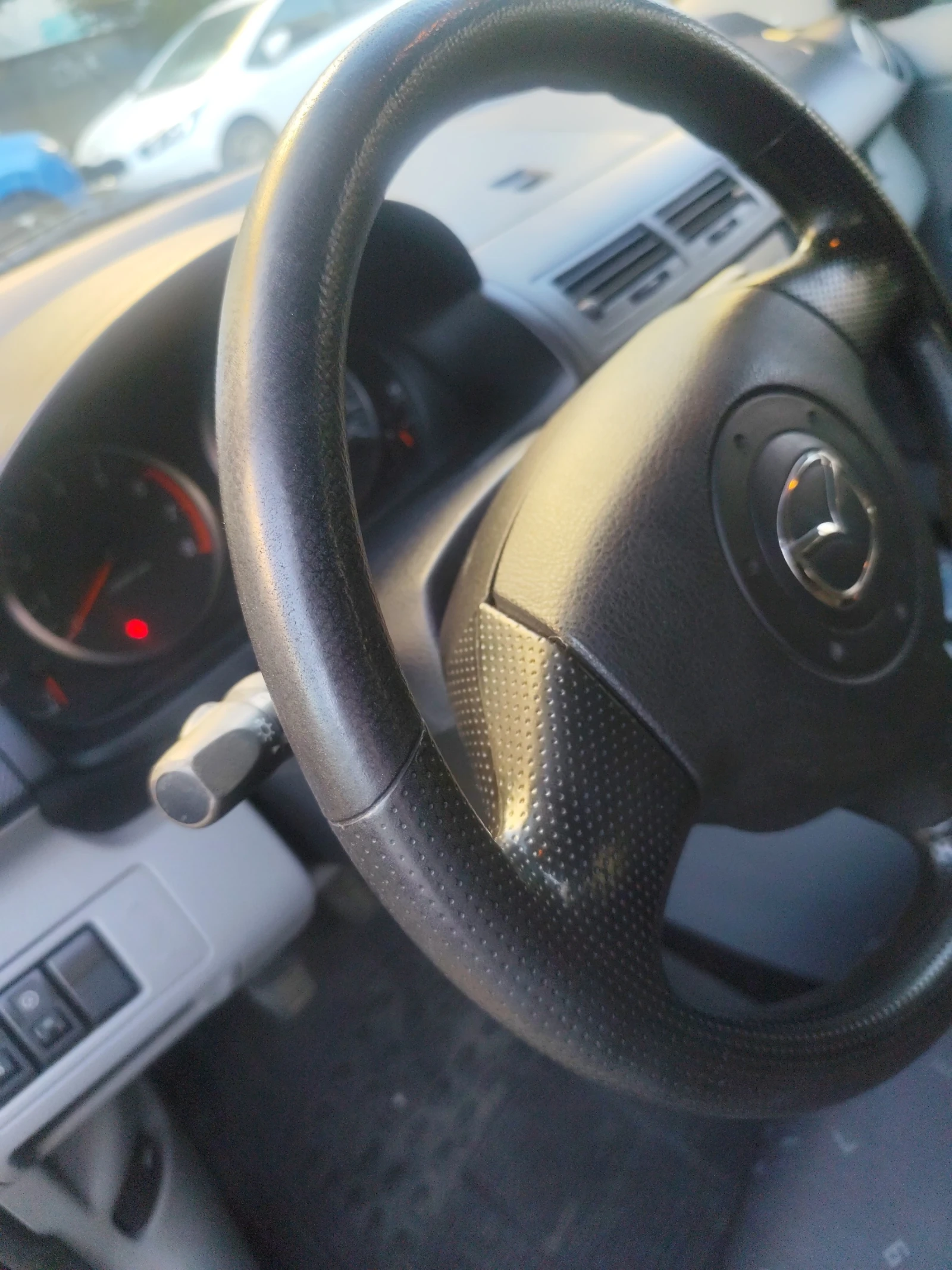 Mazda 2, снимка 14 - Автомобили и джипове - 55993321