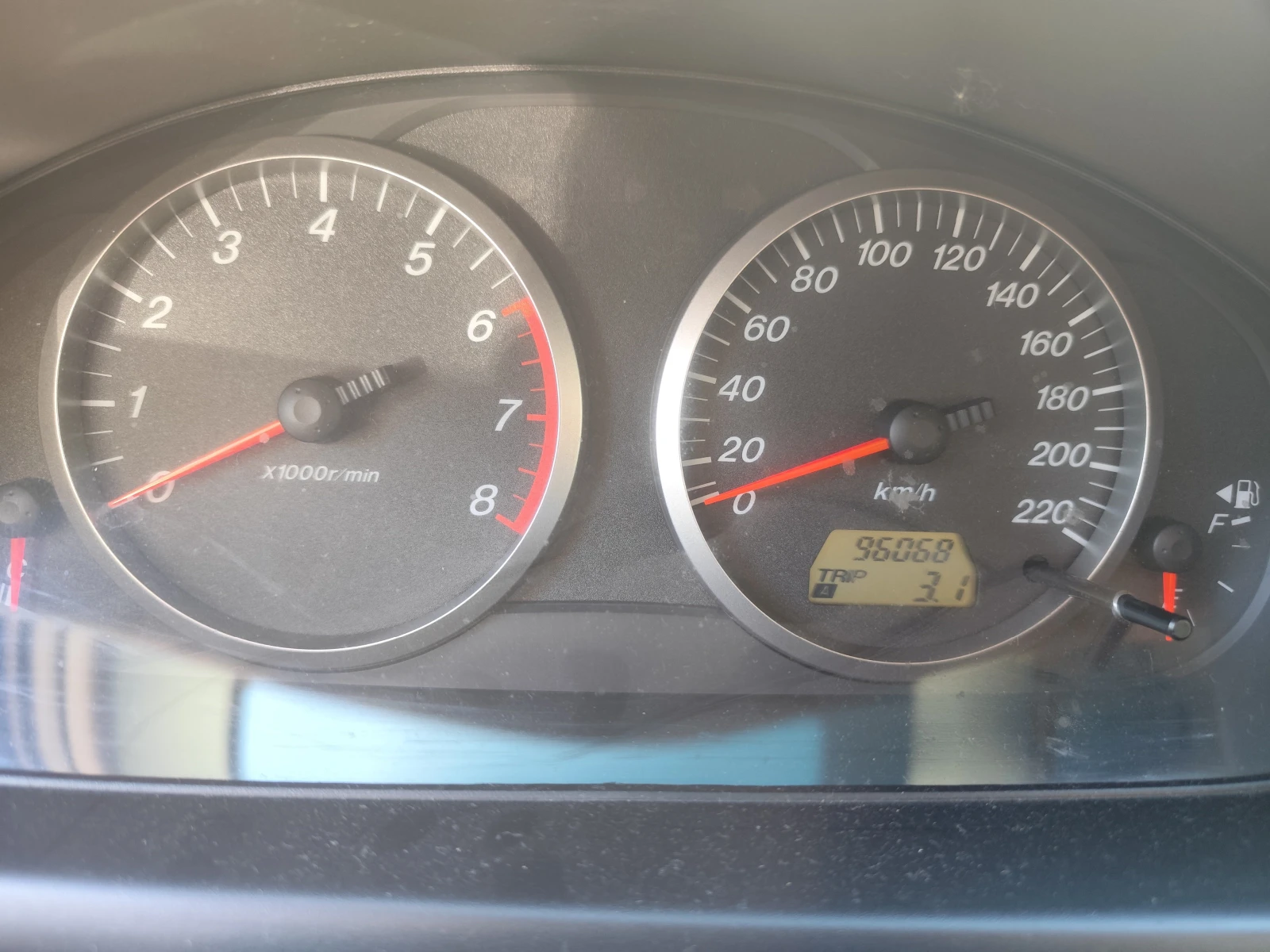 Mazda 2, снимка 15 - Автомобили и джипове - 55993321