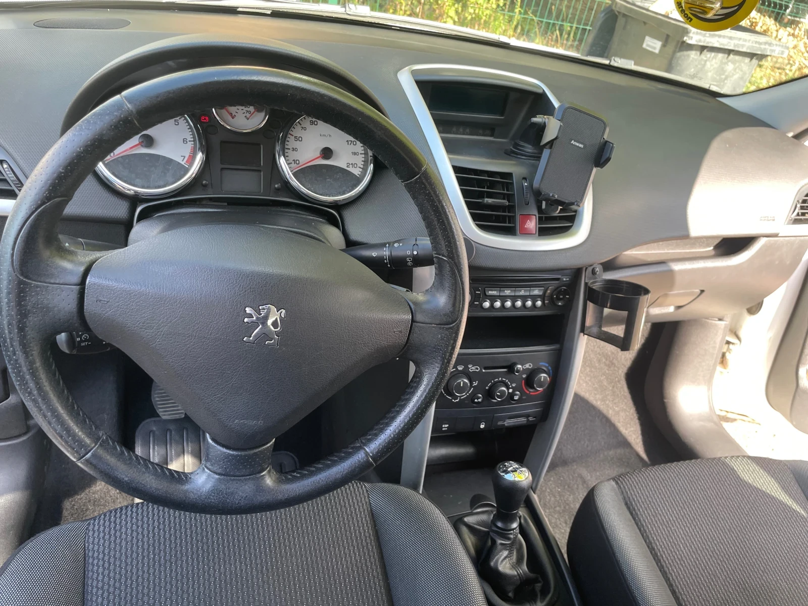Peugeot 207, снимка 5 - Автомобили и джипове - 56275392