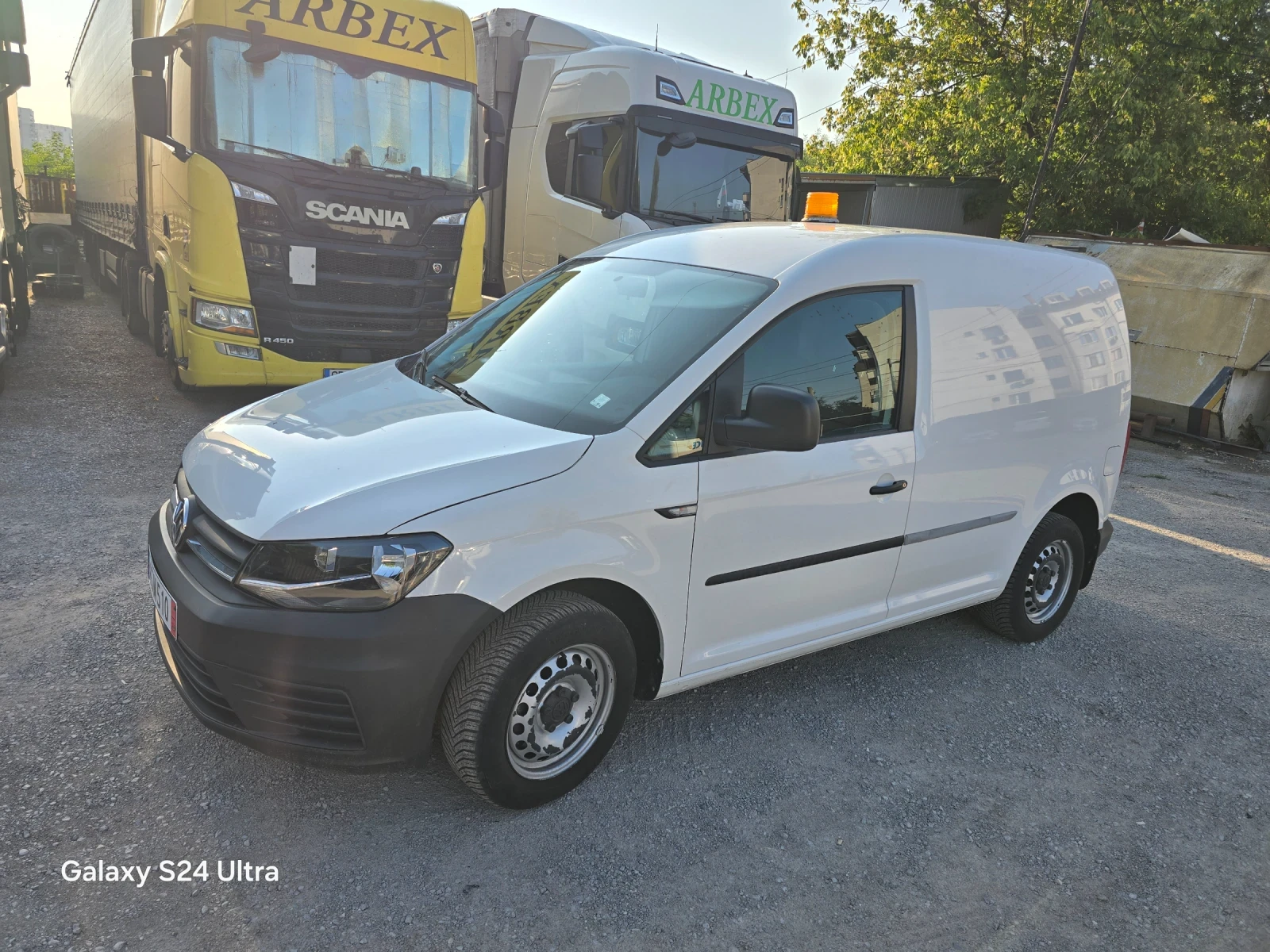 VW Caddy