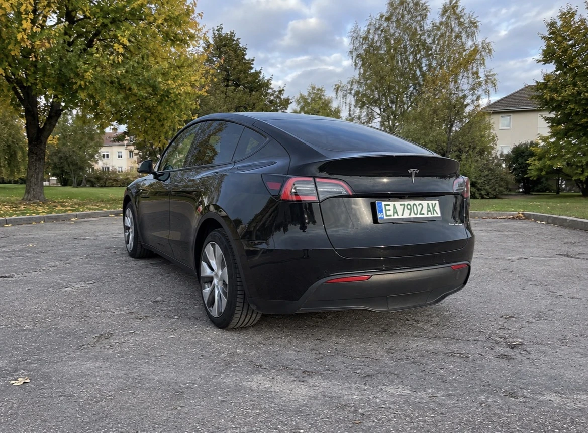 Tesla Model Y Dual Motor Long Range, снимка 5 - Автомобили и джипове - 56718117