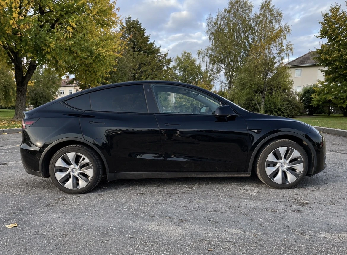 Tesla Model Y Dual Motor Long Range, снимка 8 - Автомобили и джипове - 56718117