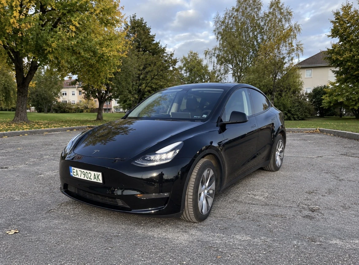 Tesla Model Y Dual Motor Long Range, снимка 3 - Автомобили и джипове - 56718117