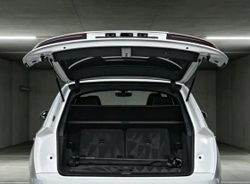Audi SQ7 4.0V8T\LASER\Headup\Keyless\Panorama\360Cam\BOSE, снимка 16