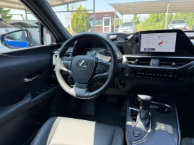 Lexus UX 250h Facelift/F Sport design/В гаранция , снимка 10