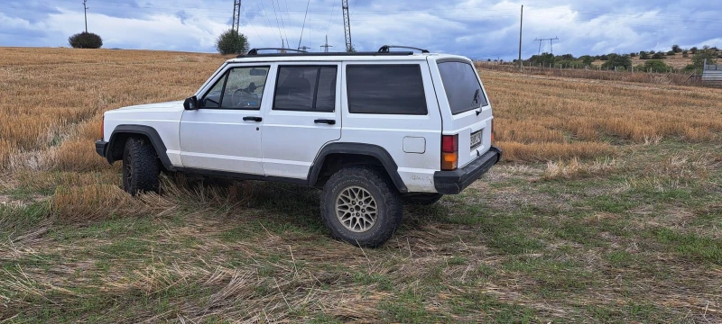 Jeep Cherokee XJ, снимка 4 - Автомобили и джипове - 47468640