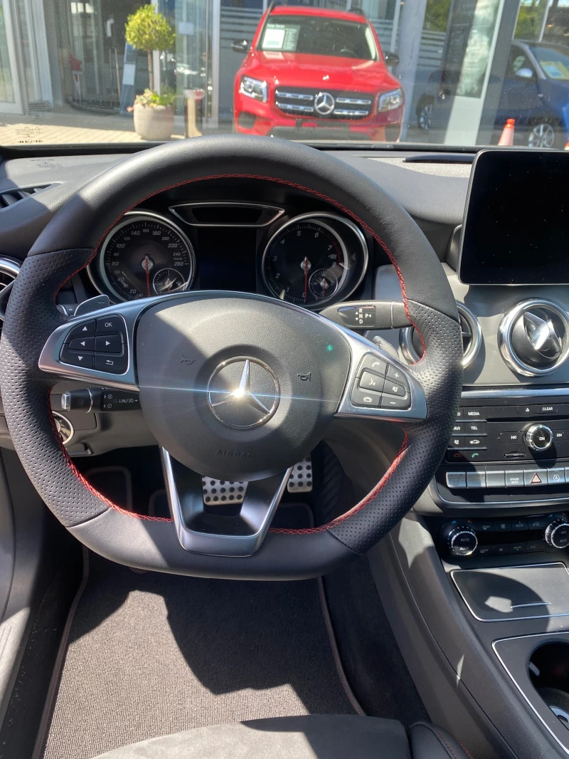 Mercedes-Benz GLA 220 4MATIC* NIGHT ПАКЕТ, снимка 7 - Автомобили и джипове - 52588222