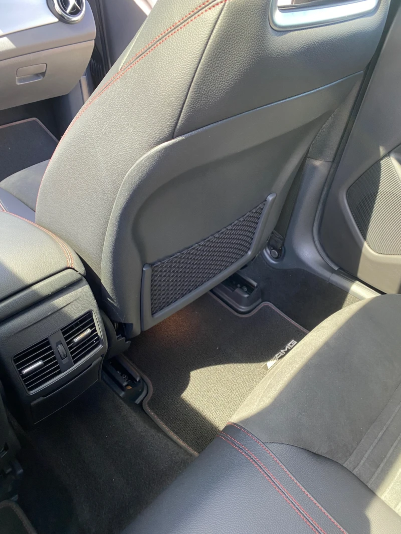 Mercedes-Benz GLA 220 4MATIC* NIGHT ПАКЕТ, снимка 9 - Автомобили и джипове - 52588222