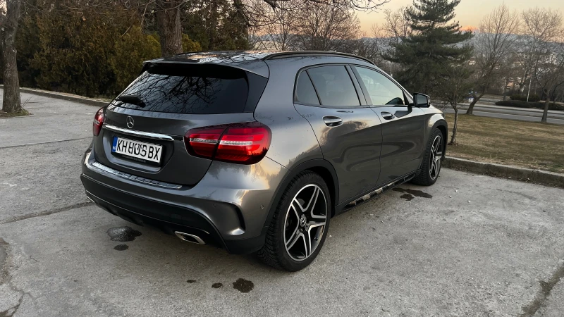 Mercedes-Benz GLA 220 4MATIC* NIGHT ПАКЕТ, снимка 5 - Автомобили и джипове - 52588222