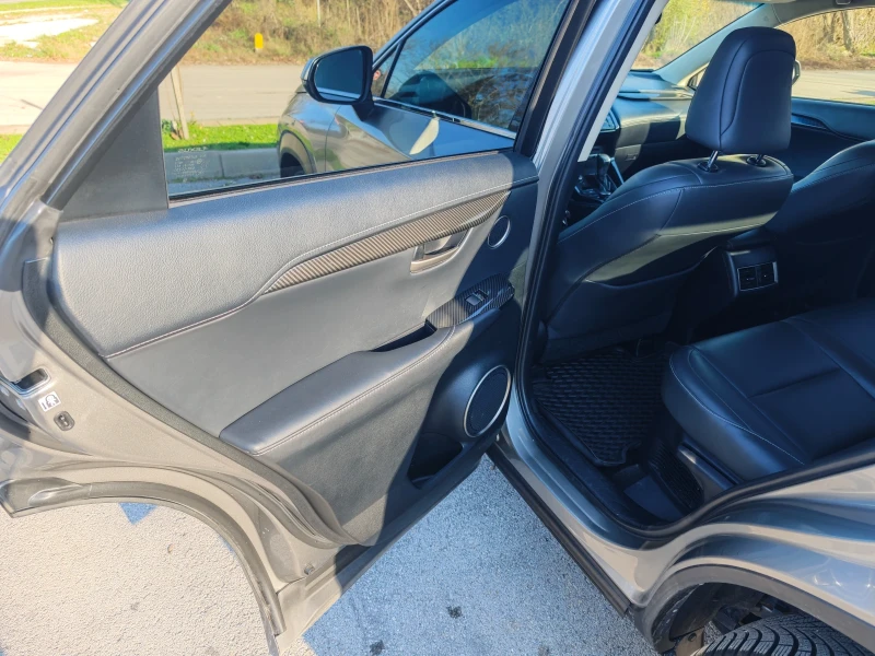 Lexus NX 200t, снимка 10 - Автомобили и джипове - 52512572